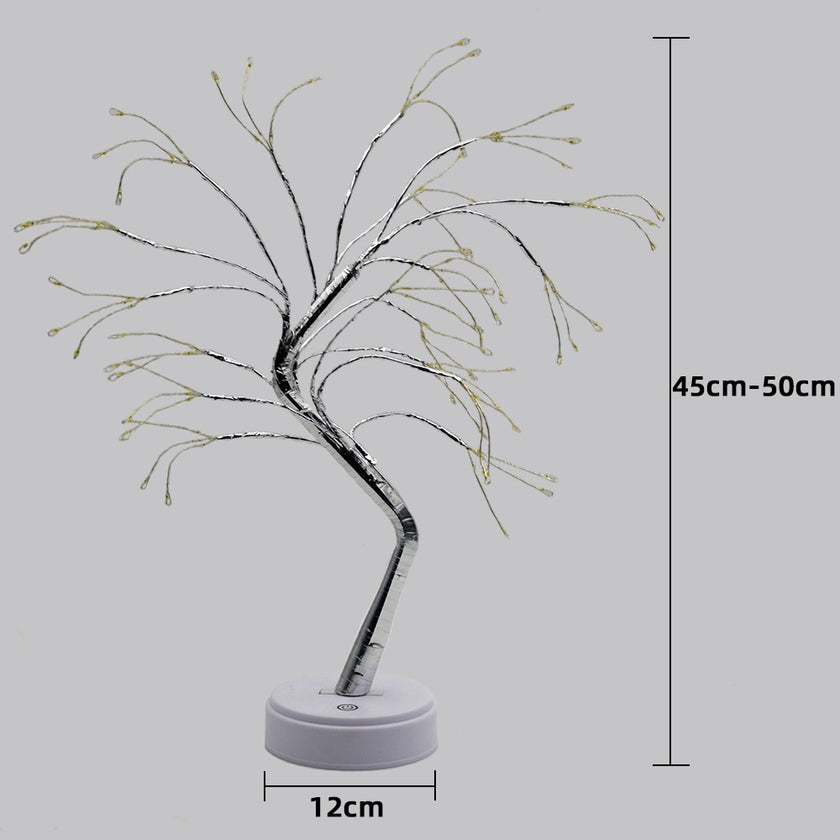 Deze charmante boom is met de hand gemaakt tot in de perfectie en zal een vleugje sereniteit toevoegen aan uw ruimte.