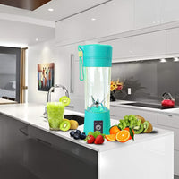 BLENDJET is een draagbare blender die je die kracht geeft. Kan overal worden gebruikt, Deze draagbare blender is het perfecte accessoire voor iedereen die altijd onderweg is. Gooi hem gewoon in je tas of rugzak en je bent klaar om te gaan.